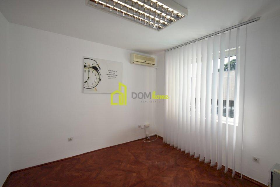 Poslovni prostor 40m2, Centar